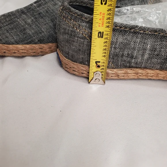 Keds Women's Slip On Espadrilles  Size 6 - Picture 9 of 10